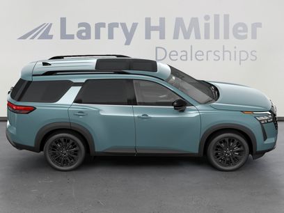 New 2026 Nissan Pathfinder SL w/ SL Premium Package