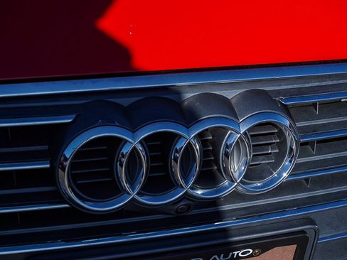 Used 2017 Audi A4 2.0T Prestige image 12