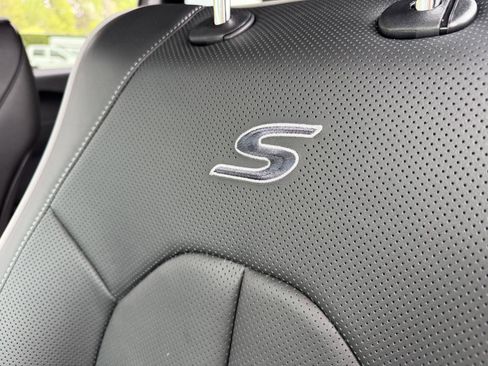 New 2026 Chrysler Pacifica Limited w/ S Appearance Package image 15