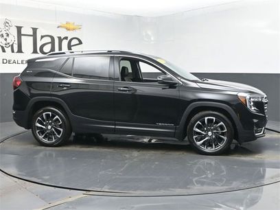 Used 2022 GMC Terrain SLT w/ Infotainment Package II