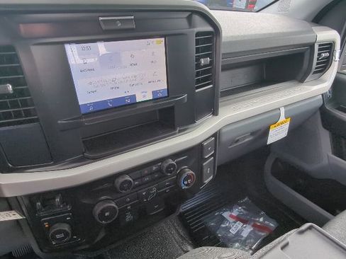 New 2026 Ford F250 4x4 Crew Cab Super Duty image 15