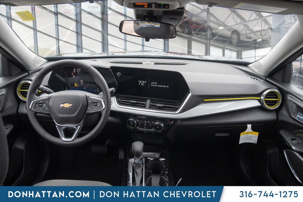 New 2026 Chevrolet Trax LT w/ LT Convenience Package FWD image 4