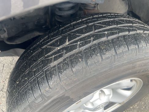 Used 2023 Toyota Tacoma SR image 12