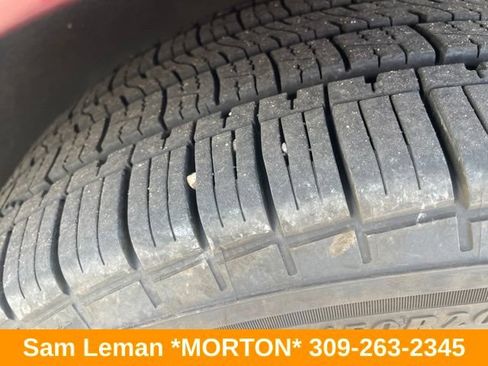 Used 2022 Chrysler Pacifica Touring-L FWD image 9