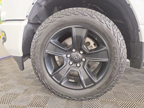Used 2023 RAM 1500 Big Horn AWD/4WD image 35