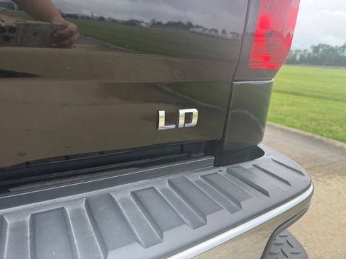 Used 2019 Chevrolet Silverado 1500 LT w/ All Star Edition AWD/4WD image 6