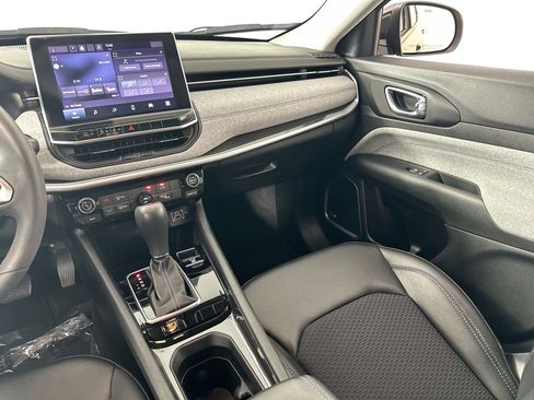 Used 2022 Jeep Compass Latitude w/ Sun and Sound Group image 23