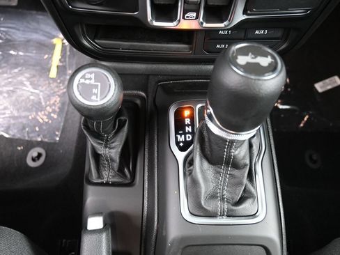 New 2026 Jeep Wrangler Unlimited Sport AWD/4WD image 27