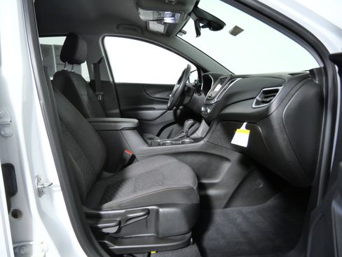 Used 2020 Chevrolet Equinox LT AWD/4WD image 10