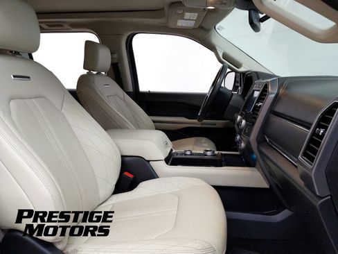 Used 2021 Ford Expedition Platinum AWD/4WD image 32