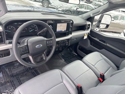 Used 2026 Ford F550 4x4 Regular Cab Super Duty image 17