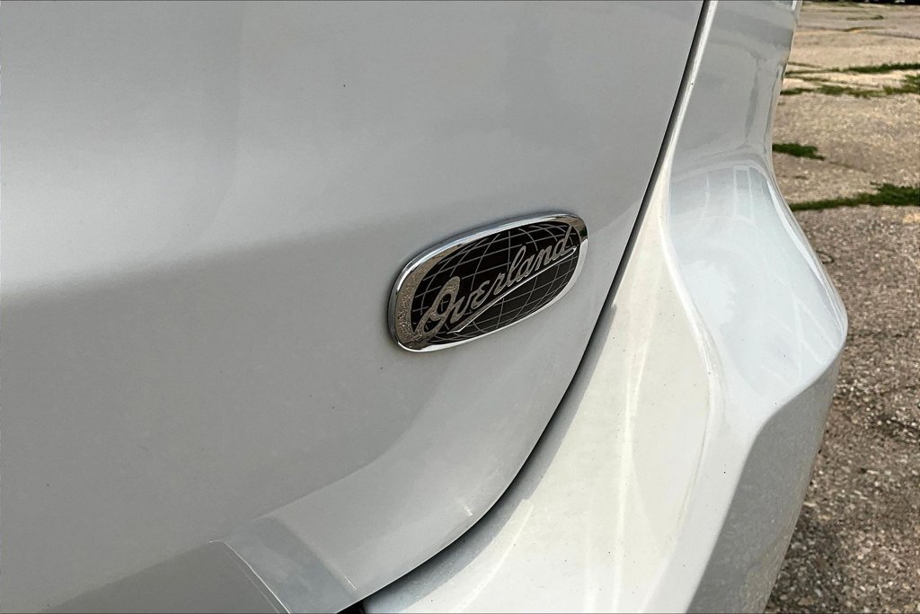 Used 2021 Jeep Grand Cherokee Overland AWD/4WD image 26