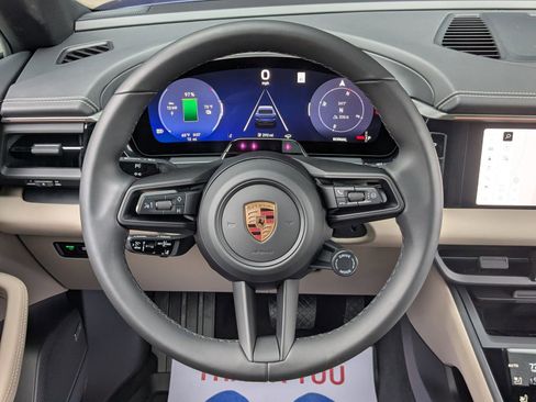 New 2026 Porsche Macan 4 Electric image 15