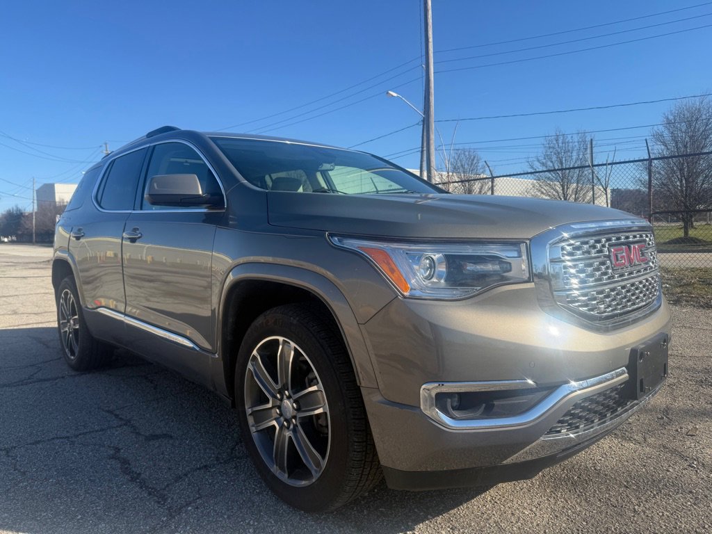 Used 2019 GMC Acadia Denali w/ LPO, Floor Liner Package AWD/4WD image 1