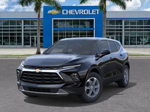 Used 2026 Chevrolet Blazer LT FWD image 8