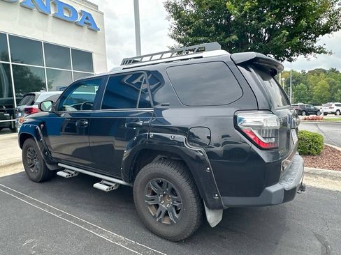 Used 2016 Toyota 4Runner SR5 AWD/4WD image 5