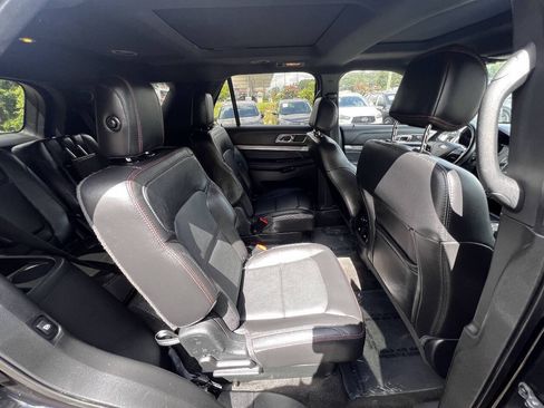 Used 2017 Ford Explorer Sport w/ Equipment Group 401A AWD/4WD image 12