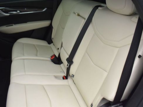 Used 2023 Cadillac XT5 Sportv w/ Technology Package AWD/4WD image 27