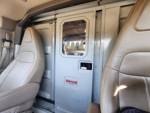 Used 2021 Chevrolet Express 3500 w/ Power Convenience Package image 33