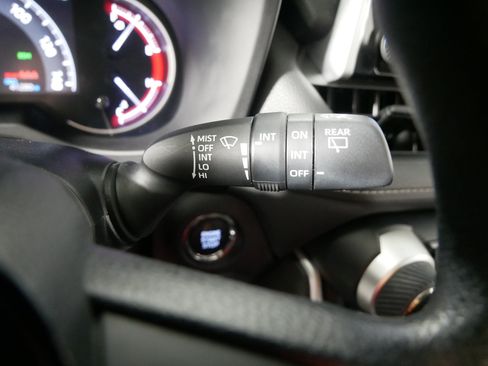 Used 2023 Toyota RAV4 XLE AWD/4WD image 31