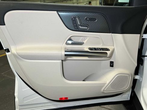 Certified 2025 Mercedes-Benz GLA 250 4MATIC image 20