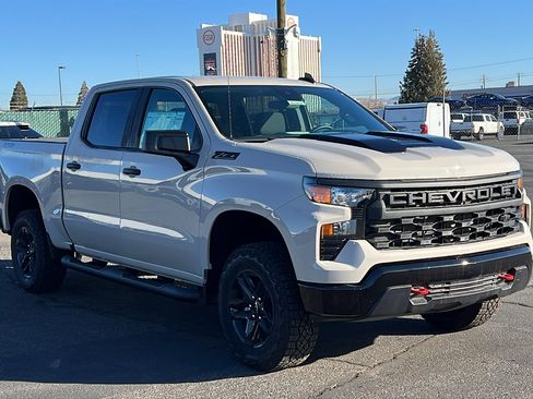 New 2026 Chevrolet Silverado 1500 Custom Trail Boss w/ LPO, Dark Essentials Package image 3