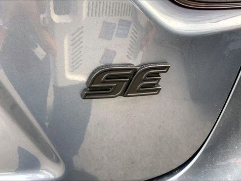 Used 2026 Toyota Corolla SE image 9