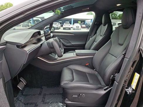 Used 2023 Tesla Model X AWD/4WD image 16