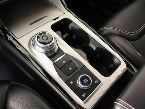 Used 2024 Ford Explorer ST w/ Equipment Group 401A image 9