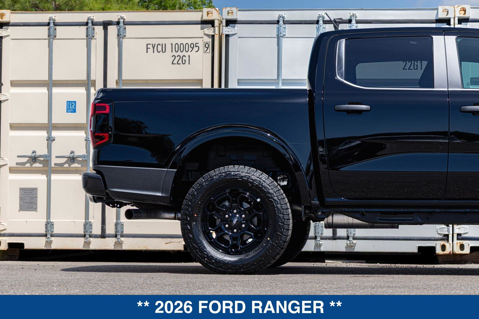 New 2026 Ford Ranger XLT w/ Black Appearance Package RWD image 28