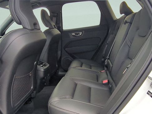 New 2026 Volvo XC60 B5 Ultra w/ Climate Package AWD/4WD image 9