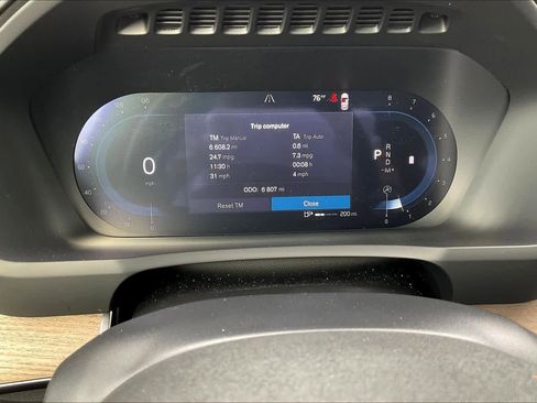 Used 2025 Volvo XC90 B5 Plus w/ Protection Package Premier image 23