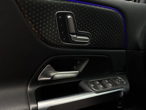 Used 2024 Mercedes-Benz EQB 250+ image 23