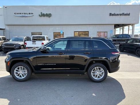 New 2026 Jeep Grand Cherokee 2WD image 4