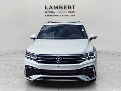 Used 2023 Volkswagen Tiguan SEL R-Line AWD/4WD image 8