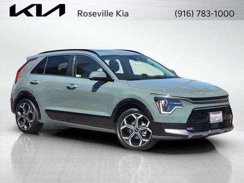 Certified 2025 Kia Niro EX Touring FWD image 1