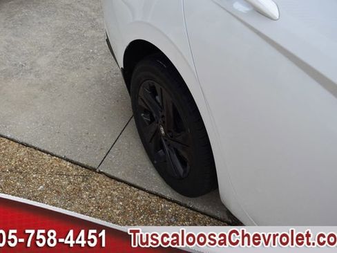 Used 2022 Hyundai Elantra SEL w/ Convenience Package image 13