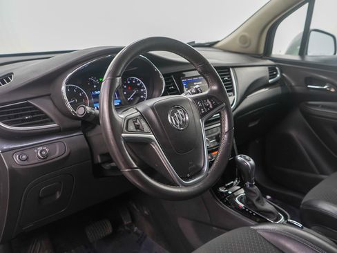 Used 2022 Buick Encore Preferred image 16