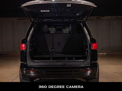 Used 2023 Toyota Sequoia Platinum AWD/4WD image 8