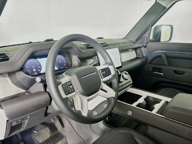 New 2025 Land Rover Defender 110 S AWD/4WD image 9