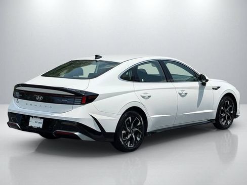 Used 2025 Hyundai Sonata SEL FWD image 9