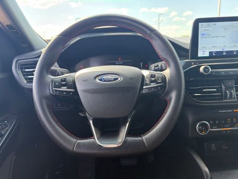 Used 2025 Ford Escape ST-Line FWD image 19