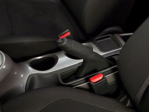 Used 2013 Nissan Juke SV image 19