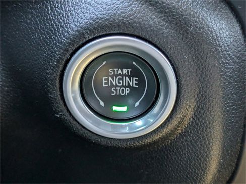 Used 2022 Chevrolet Silverado 1500 Custom image 33