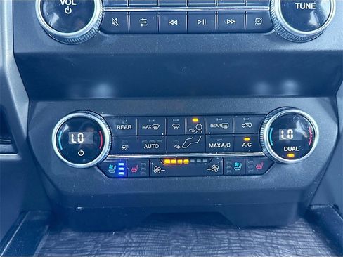 Used 2020 Ford Expedition Max XLT w/ Equipment Group 202A image 20