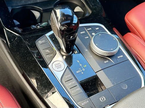 Used 2024 BMW X3 sDrive30i w/ Premium Package image 17