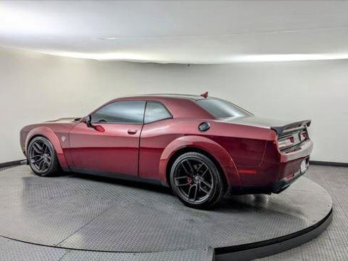 Used 2018 Dodge Challenger SRT Hellcat image 6