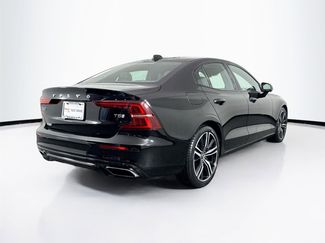 Used 2019 Volvo S60 T5 R-Design video 2