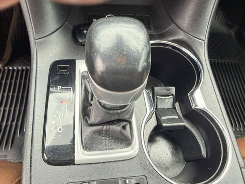 Used 2019 Jeep Wrangler Unlimited Sahara w/ Uconnect 4C Nav & Sound Group AWD/4WD image 67