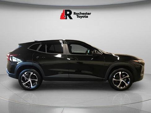 Used 2024 Chevrolet Trax RS image 3
